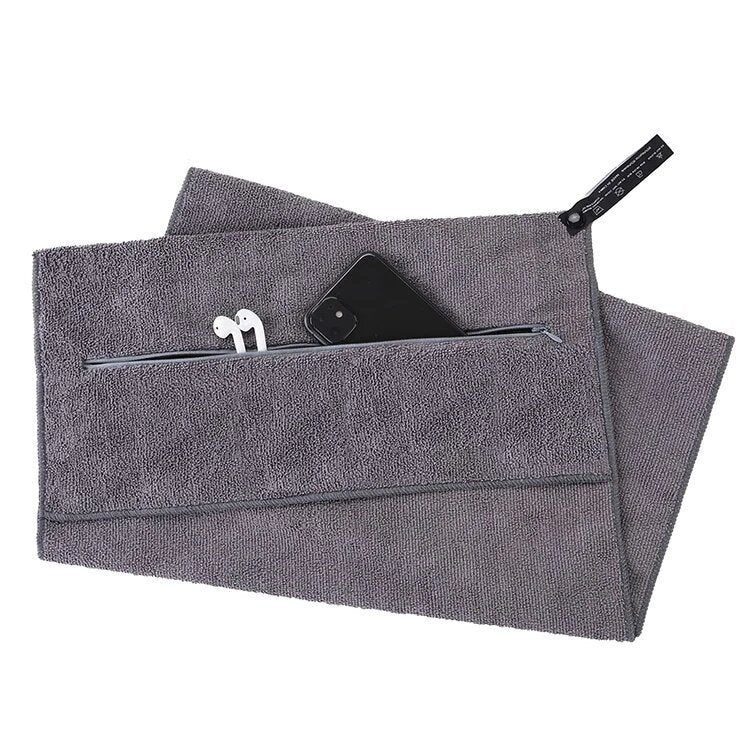 FlexTowel – Sport Gym Towel with Compact Zipper Pocket